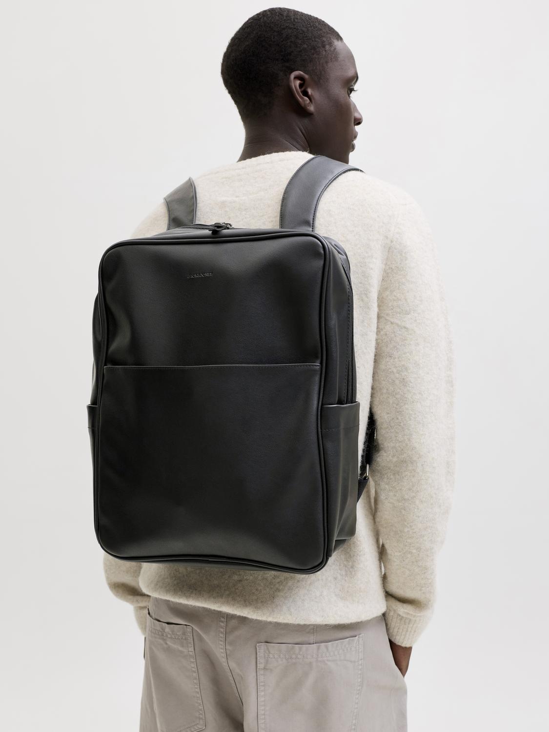 model_shot-front